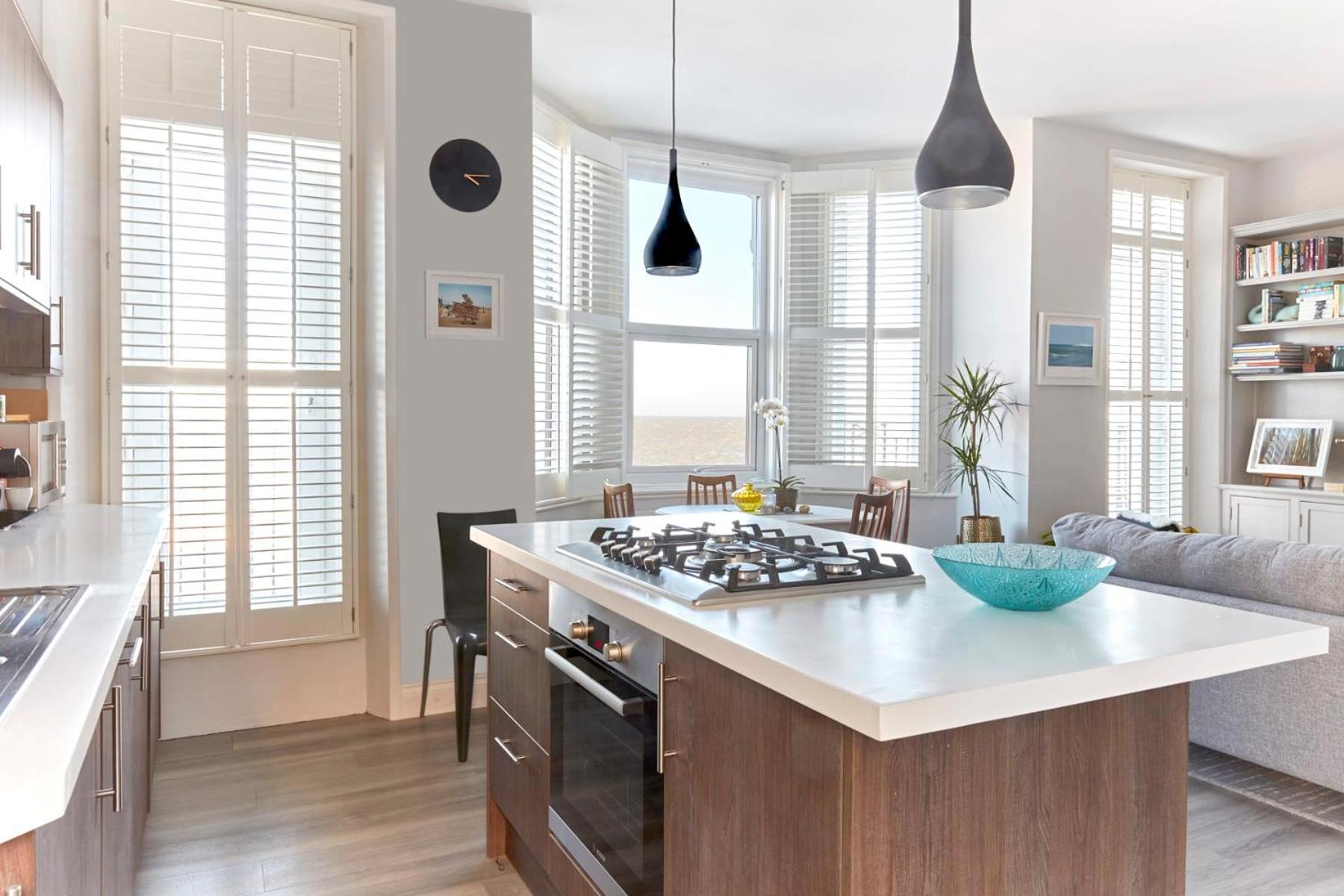 דיל Spacious Beach Front Apartment With Stunning Sea Views מראה חיצוני תמונה