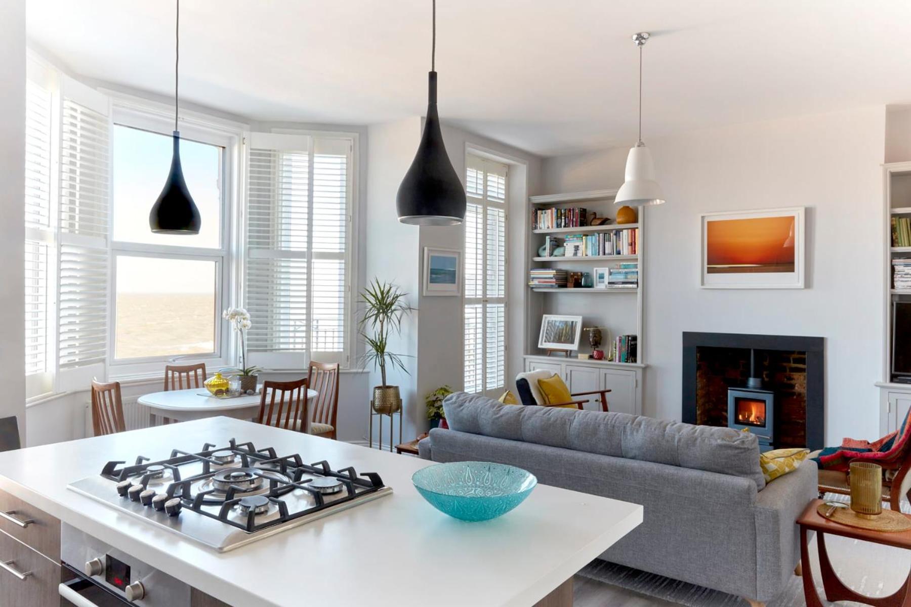 דיל Spacious Beach Front Apartment With Stunning Sea Views מראה חיצוני תמונה